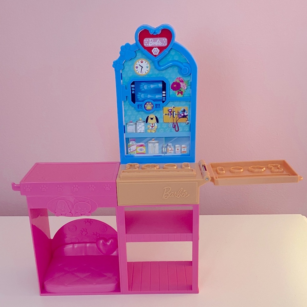 Barbie Vet Clinic